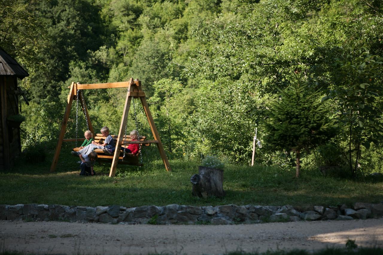 Grab Ethno Village And Camp Scepan-Polje 外观 照片